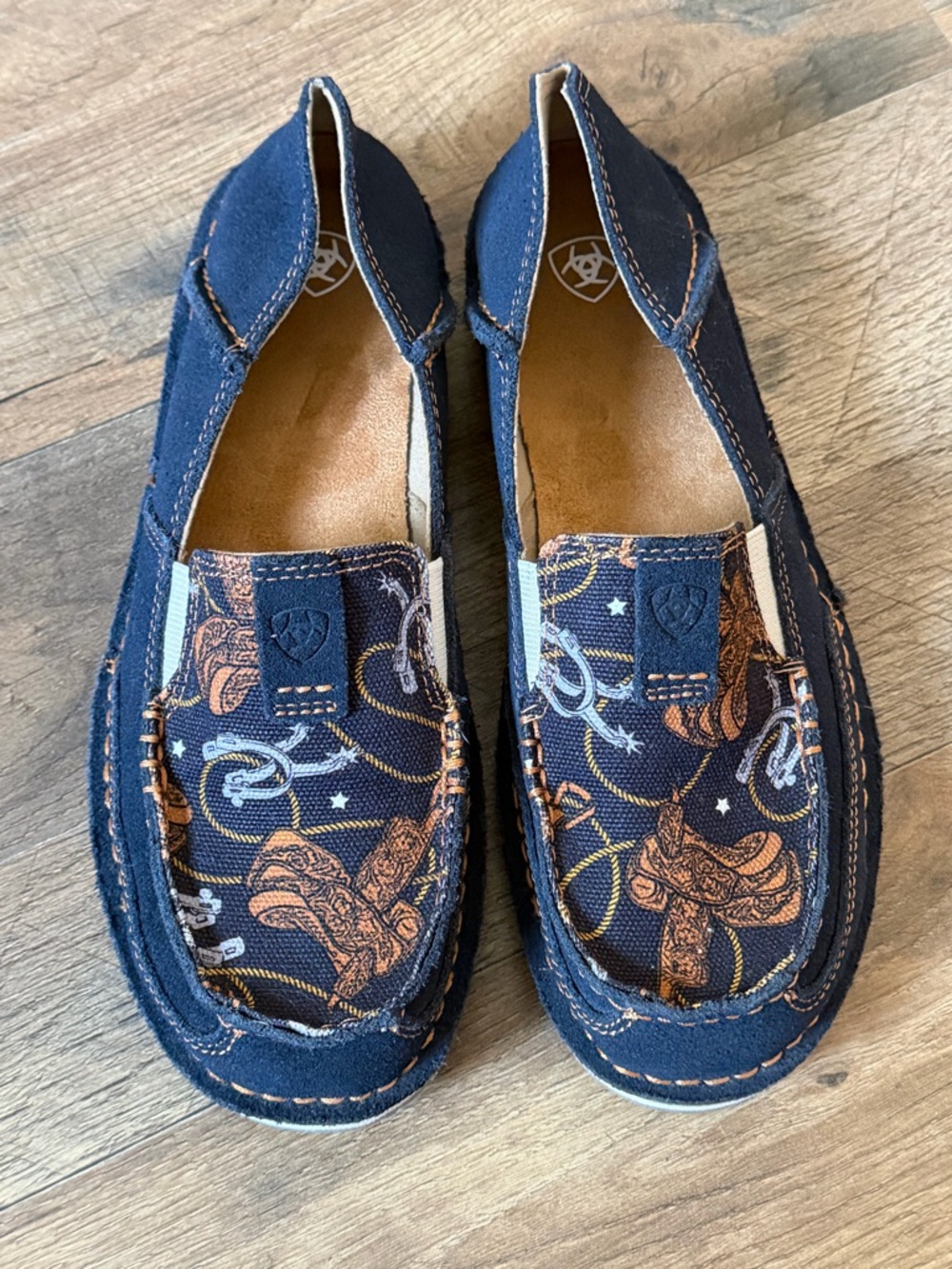 Ariat Navy saddle print